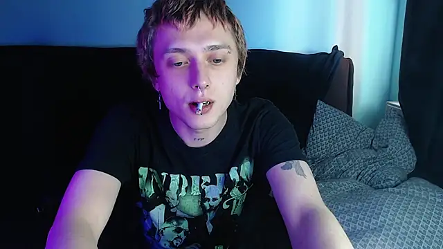 Snapshot of axxxturel chatting on December 31, 2024, 9:10 am axxxturel online show from December 31, 2024, 9:10 am