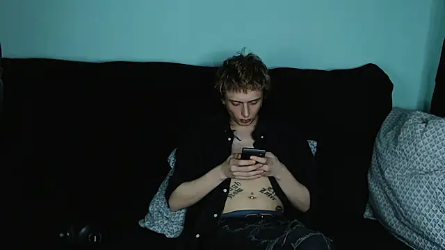 Snapshot of axxxturel chatting on January 10, 2025, 7:43 pm axxxturel online show from January 10, 2025, 7:43 pm