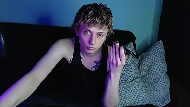 Snapshot of axxxturel chatting on February 22, 2025, 9:59 pm axxxturel online show from February 22, 2025, 9:59 pm