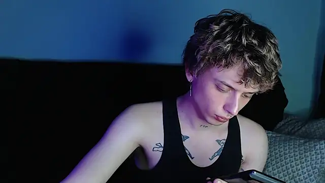 Snapshot of axxxturel chatting on March 17, 2025, 11:32 pm axxxturel online show from March 17, 2025, 11:32 pm