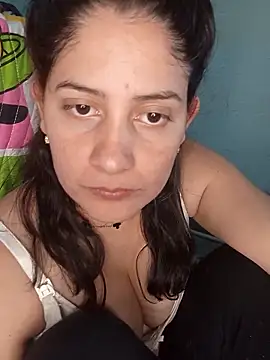 Snapshot of Lara_Asher chatting on October 12, 2025, 1:37 am Lara Asher online show from October 12, 2025, 1:37 am