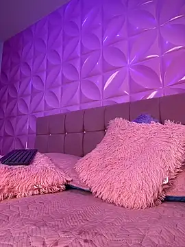 Snapshot of Ema_azel chatting on December 19, 2024, 4:57 pm Ema azel online show from December 19, 2024, 4:57 pm