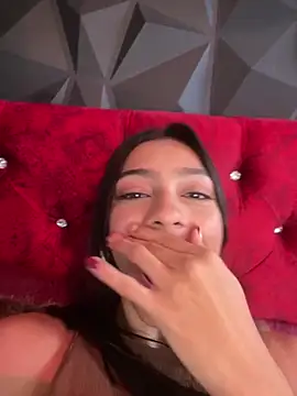 Snapshot of Ema_azel chatting on December 29, 2024, 5:12 pm Ema azel online show from December 29, 2024, 5:12 pm