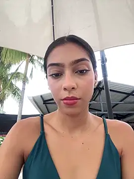 Snapshot of Ema_azel chatting on January 4, 2025, 4:43 pm Ema azel online show from January 4, 2025, 4:43 pm