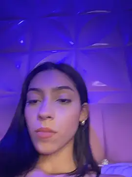 Snapshot of Ema_azel chatting on March 18, 2025, 1:42 pm Ema azel online show from March 18, 2025, 1:42 pm