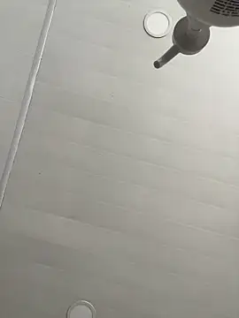 Snapshot of Ema_azel chatting on October 10, 2025, 1:54 pm Ema azel online show from October 10, 2025, 1:54 pm