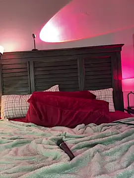 BrattyBae xo online show from March 19, 2025, 1:10 am