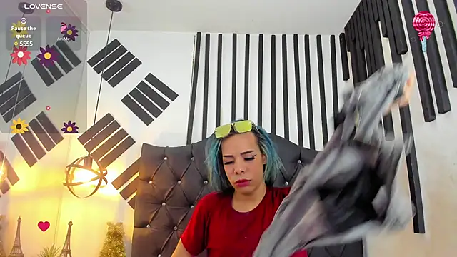 Snapshot of Giorgina_Parado chatting on February 5, 2025, 10:08 am Giorgina Parado online show from February 5, 2025, 10:08 am