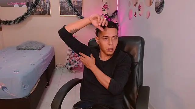 KokoAndRin online show from December 23, 2024, 9:08 pm