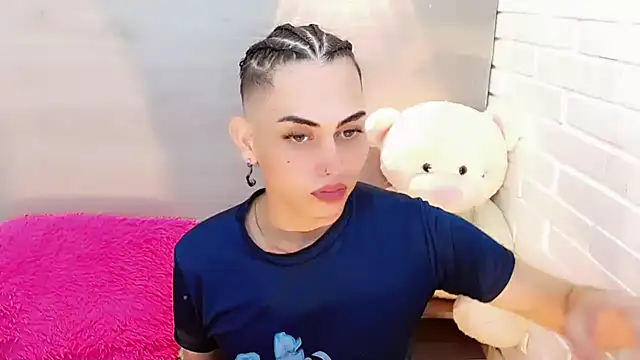 Daniela Pink  online show from November 20, 2025, 7:46 pm