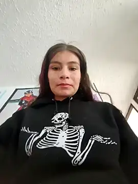 Sasha smith23 online show from March 3, 2025, 5:18 pm