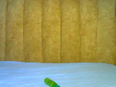 CarlaBeckky online show from January 8, 2025, 4:11 pm