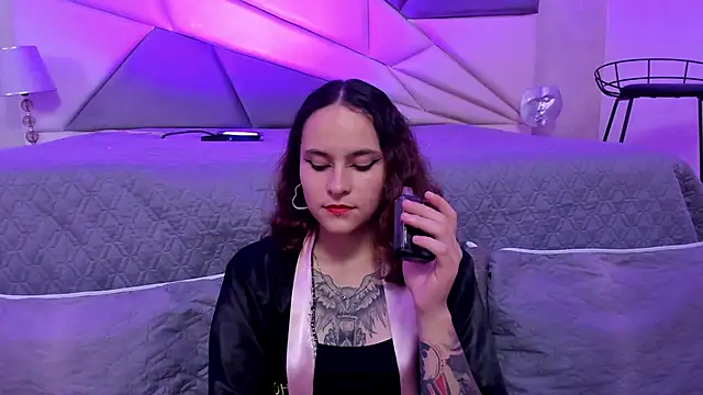 AnnyThompson  online show from January 10, 2025, 12:49 am