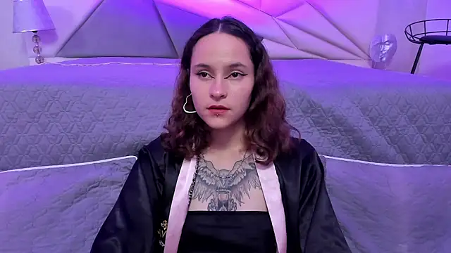 AnnyThompson  online show from January 11, 2025, 11:02 pm