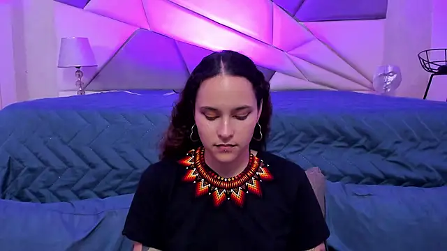 AnnyThompson  online show from January 18, 2025, 11:44 pm