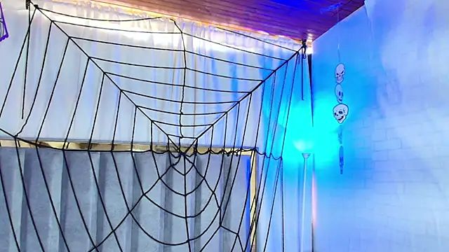 Snapshot of Zoe_Curvy chatting on October 22, 2025, 12:49 pm Zoe Curvy online show from October 22, 2025, 12:49 pm