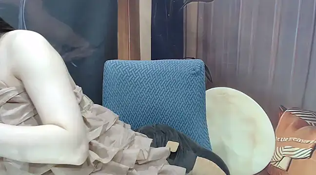 KaleAnisa online show from March 5, 2025, 1:21 am