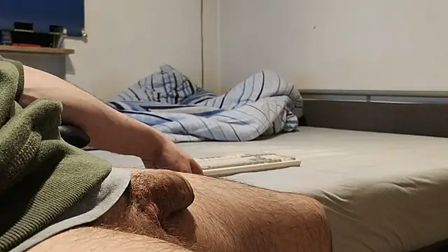 Snapshot of Alphapimmelchen chatting on February 2, 2025, 7:57 pm Alphapimmelchen online show from February 2, 2025, 7:57 pm