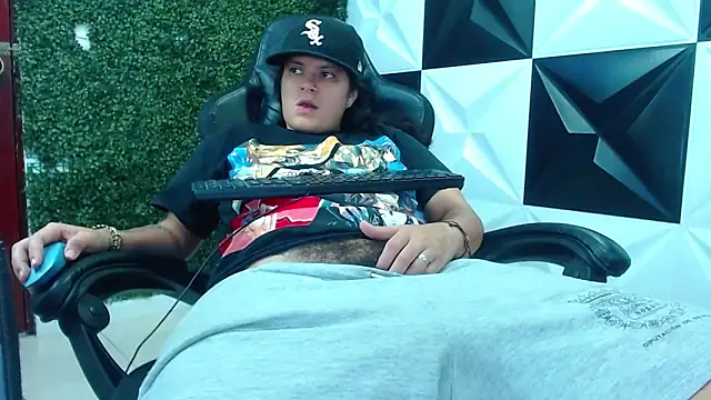 Snapshot of snowflake_xxx chatting on February 25, 2025, 7:36 pm snowflake xxx online show from February 25, 2025, 7:36 pm