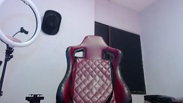 Snapshot of snowflake_xxx chatting on October 12, 2025, 7:13 pm snowflake xxx online show from October 12, 2025, 7:13 pm