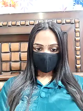 Snapshot of Yours-Bebo chatting on January 9, 2025, 1:24 pm Yours-Bebo online show from January 9, 2025, 1:24 pm