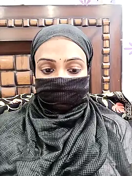 Snapshot of Yours-Bebo chatting on January 16, 2025, 2:41 pm Yours-Bebo online show from January 16, 2025, 2:41 pm