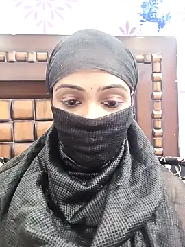 Snapshot of Yours-Bebo chatting on January 19, 2025, 10:06 am Yours-Bebo online show from January 19, 2025, 10:06 am