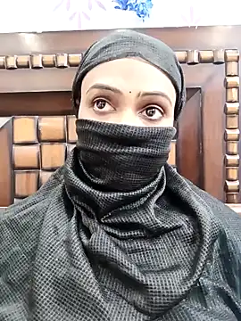 Snapshot of Yours-Bebo chatting on January 20, 2025, 5:06 pm Yours-Bebo online show from January 20, 2025, 5:06 pm