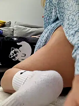 Snapshot of Miss____Mia_ chatting on January 16, 2025, 3:24 pm Miss Mia online show from January 16, 2025, 3:24 pm