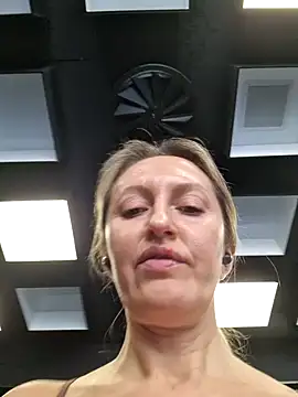 Snapshot of Miss____Mia_ chatting on January 26, 2025, 11:17 am Miss Mia online show from January 26, 2025, 11:17 am