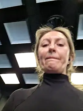 Snapshot of Miss____Mia_ chatting on February 7, 2025, 11:56 am Miss Mia online show from February 7, 2025, 11:56 am