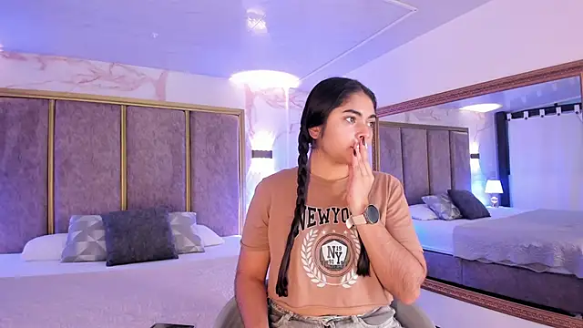 Snapshot of GiselOrtiz chatting on November 5, 2025, 10:48 am GiselOrtiz online show from November 5, 2025, 10:48 am