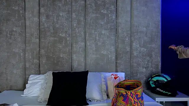 Snapshot of GiselOrtiz chatting on November 14, 2025, 10:14 am GiselOrtiz online show from November 14, 2025, 10:14 am