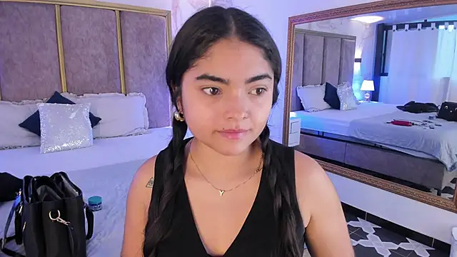 Snapshot of GiselOrtiz chatting on November 27, 2025, 11:12 am GiselOrtiz online show from November 27, 2025, 11:12 am