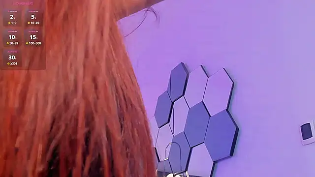 CorinneRusso online show from December 29, 2024, 10:12 am