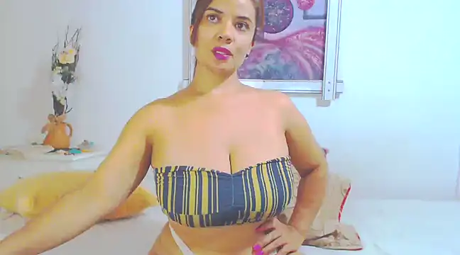 Snapshot of SoniaGresson chatting on January 30, 2025, 1:22 am SoniaGresson online show from January 30, 2025, 1:22 am
