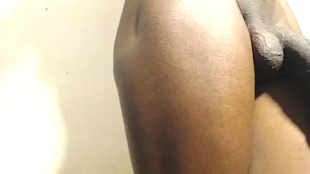 Snapshot of Amazing12inch chatting on January 9, 2025, 6:59 am Amazing12inch online show from January 9, 2025, 6:59 am