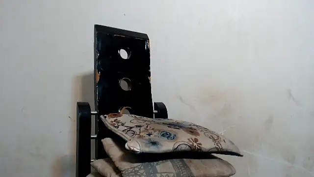 Snapshot of Amazing12inch chatting on January 23, 2025, 10:54 pm Amazing12inch online show from January 23, 2025, 10:54 pm