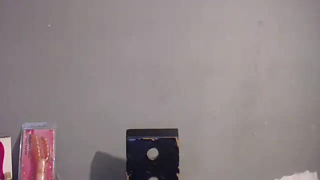 Snapshot of Amazing12inch chatting on October 24, 2025, 4:53 am Amazing12inch online show from October 24, 2025, 4:53 am