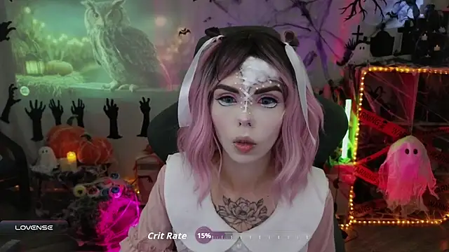 Kerry Kirk online show from October 31, 2025, 8:21 pm