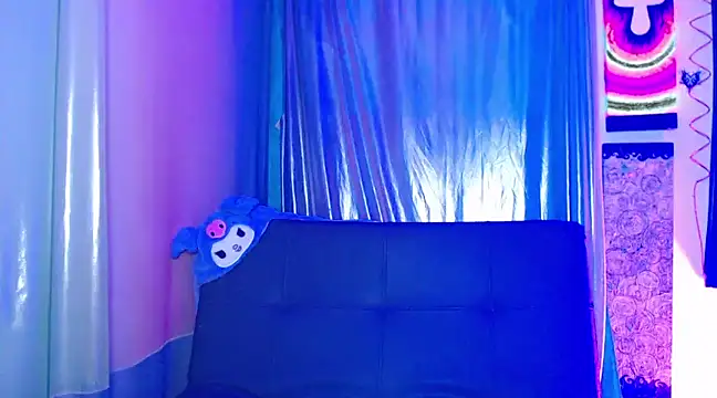 Snapshot of Alice_Phantom_x chatting on March 20, 2025, 10:29 pm Alice Phantom x online show from March 20, 2025, 10:29 pm