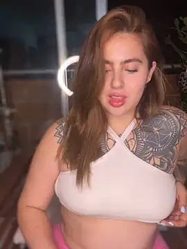 ValerieHilton online show from February 12, 2025, 1:19 am