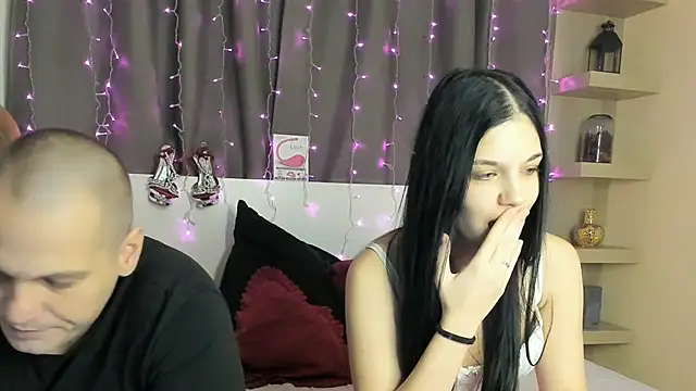 Snapshot of xDeepInLovexx chatting on December 10, 2024, 6:28 pm xDeepInLovexx online show from December 10, 2024, 6:28 pm