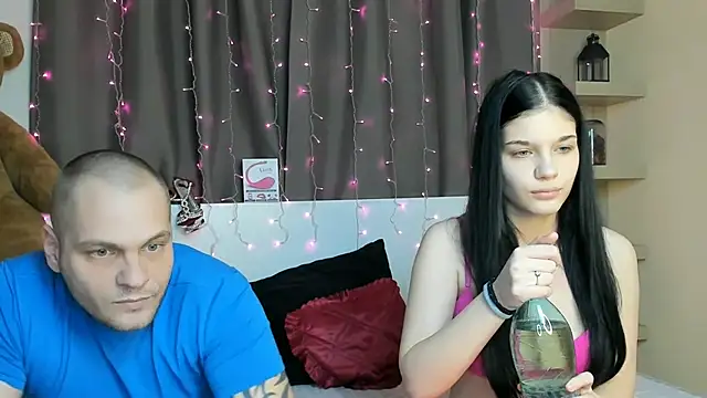 Snapshot of xDeepInLovexx chatting on January 17, 2025, 6:44 pm xDeepInLovexx online show from January 17, 2025, 6:44 pm