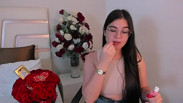 Snapshot of CamilaSofiia chatting on February 16, 2025, 1:03 am CamilaSofiia online show from February 16, 2025, 1:03 am