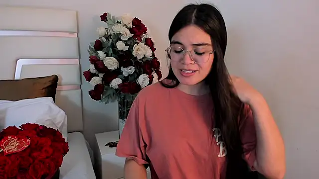 Snapshot of CamilaSofiia chatting on February 18, 2025, 10:47 pm CamilaSofiia online show from February 18, 2025, 10:47 pm