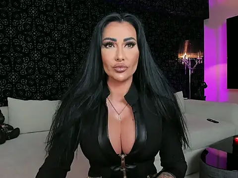 Snapshot of Mistress-Kennya chatting on October 15, 2025, 8:09 pm Mistress-Kennya online show from October 15, 2025, 8:09 pm