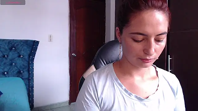 Kate lorens9 online show from December 13, 2024, 7:21 pm