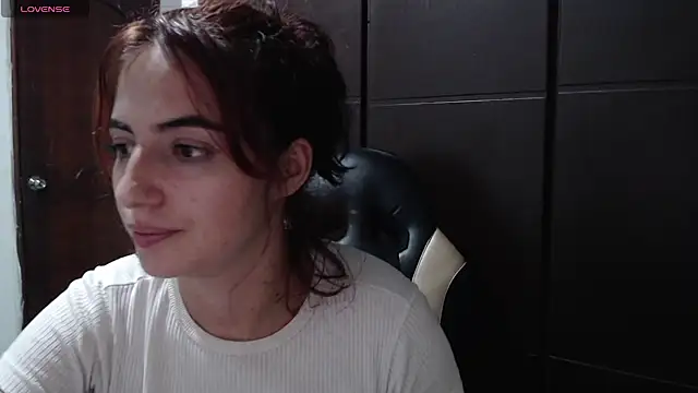 Kate lorens9 online show from December 18, 2024, 1:26 am