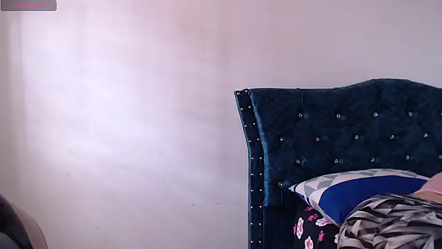 Kate lorens9 online show from January 30, 2025, 3:08 pm